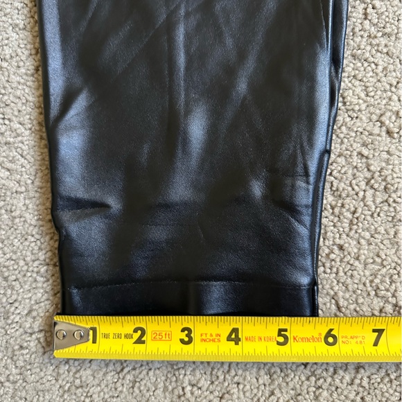 NWT HUE Sleek Effect Leatherette Leggings 3X - Picture 9 of 13